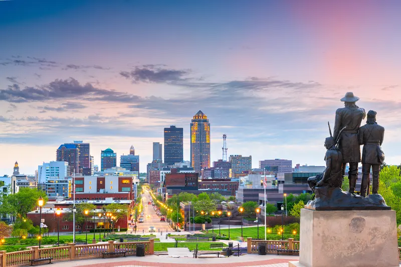 Des Moines